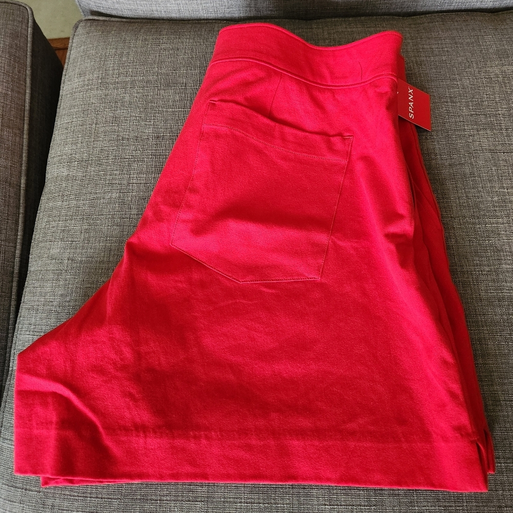 Spanx On-the-Go Shorts, XL, Red